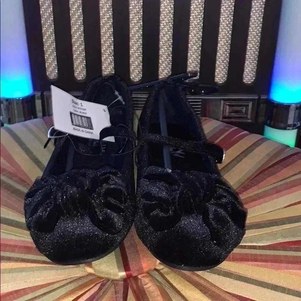 COPY - Girls black suede ballet flats size 1